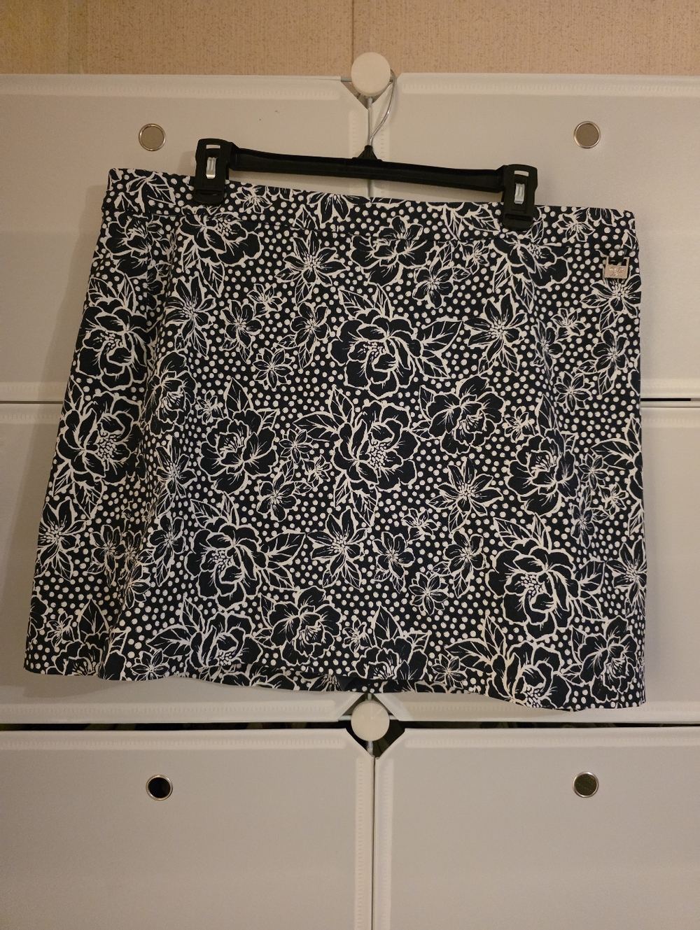Rafaella Comfort Pull-On Navy Blue and White Floral Skort